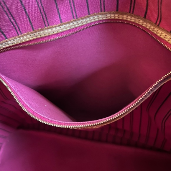 💞💞XXL Louis Vuitton Neverfull GM monogram PIVIONE INTERIOR🩷 - Picture 7 of 16